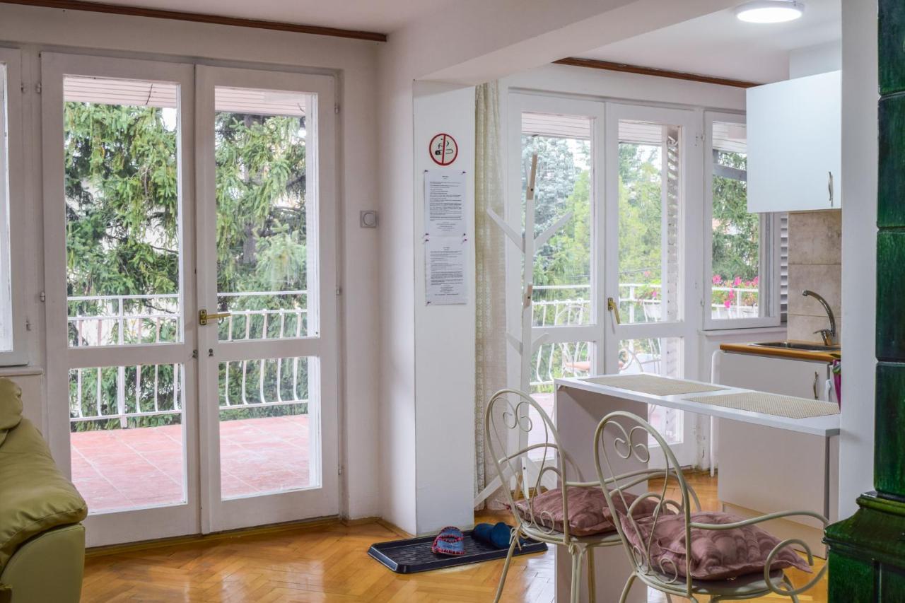 White House With Sauna And Jacuzzi Novi Sad Extérieur photo